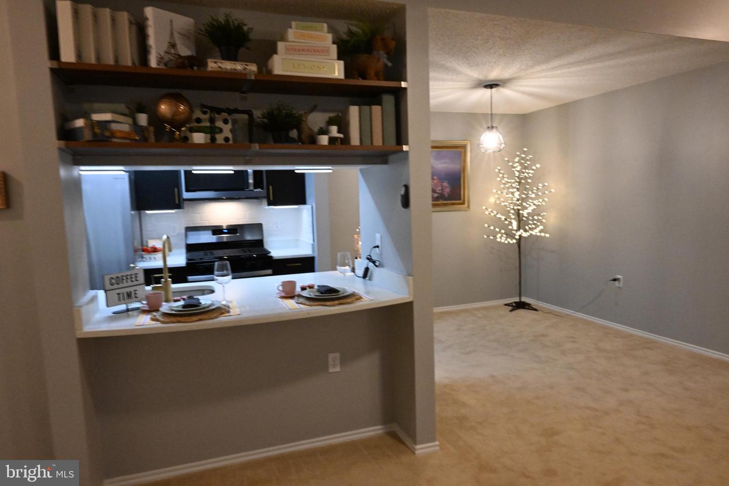 20965 TIMBER RIDGE TER #304, ASHBURN, Virginia 20147, 1 Bedroom Bedrooms, ,1 BathroomBathrooms,Residential,For sale,20965 TIMBER RIDGE TER #304,VALO2100198 MLS # VALO2100198