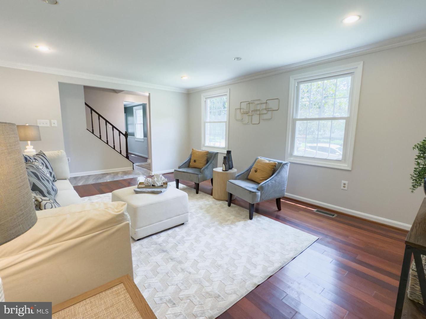 5646 MOUNT BURNSIDE WAY, BURKE, Virginia 22015, 4 Bedrooms Bedrooms, ,3 BathroomsBathrooms,Residential,For sale,5646 MOUNT BURNSIDE WAY,VAFX2249432 MLS # VAFX2249432