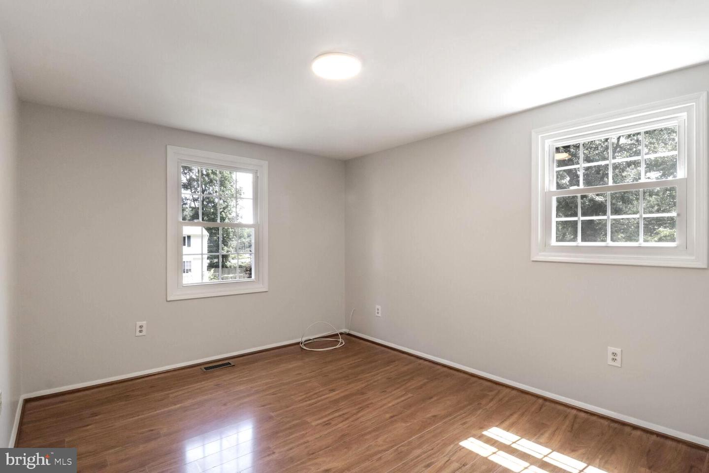 5646 MOUNT BURNSIDE WAY, BURKE, Virginia 22015, 4 Bedrooms Bedrooms, ,3 BathroomsBathrooms,Residential,For sale,5646 MOUNT BURNSIDE WAY,VAFX2249432 MLS # VAFX2249432
