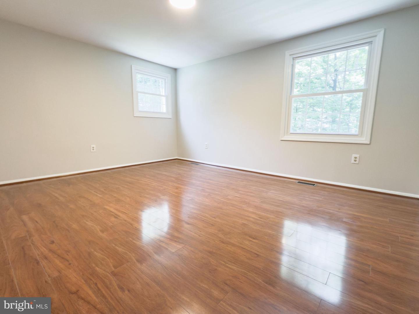 5646 MOUNT BURNSIDE WAY, BURKE, Virginia 22015, 4 Bedrooms Bedrooms, ,3 BathroomsBathrooms,Residential,For sale,5646 MOUNT BURNSIDE WAY,VAFX2249432 MLS # VAFX2249432