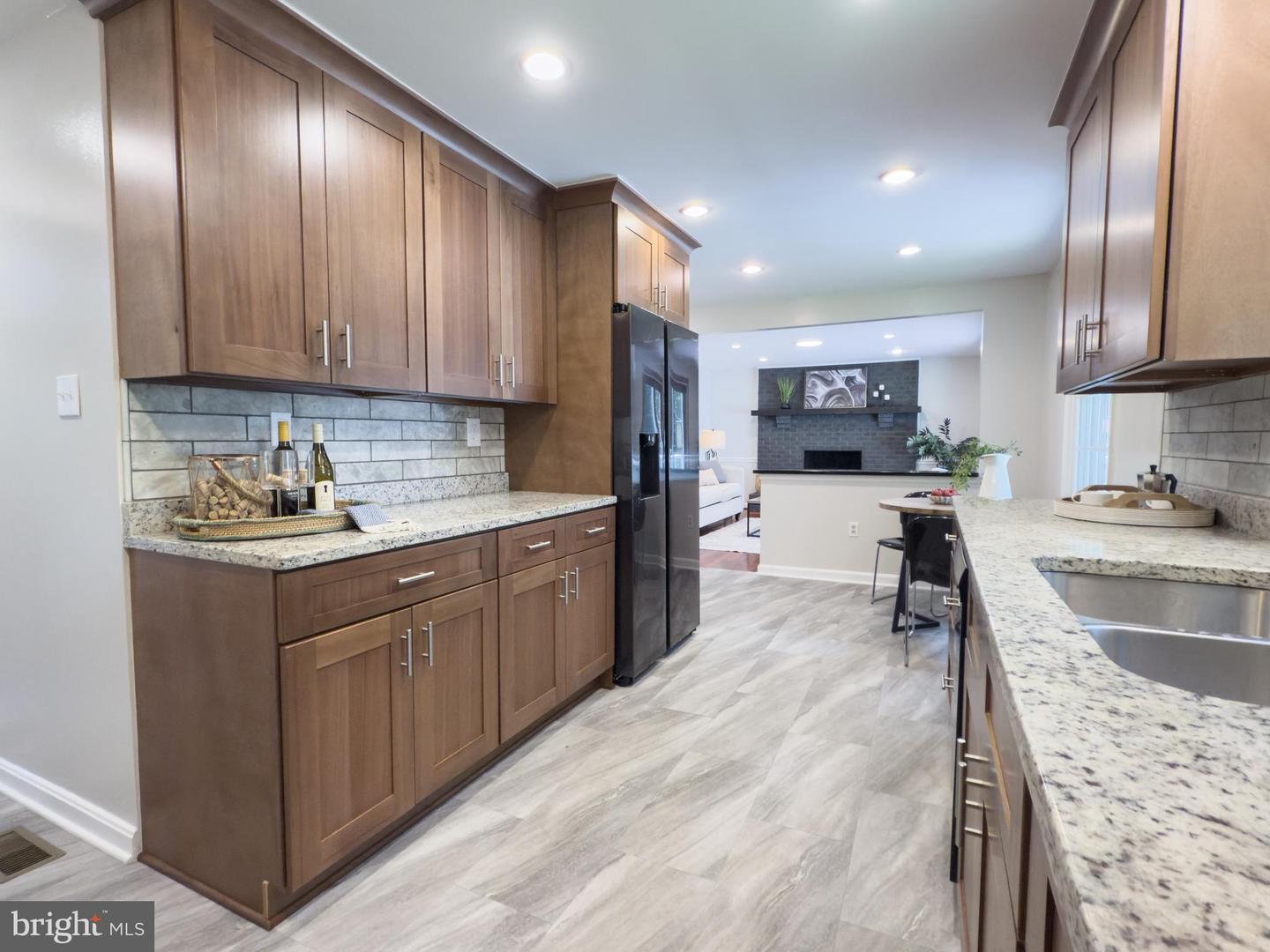 5646 MOUNT BURNSIDE WAY, BURKE, Virginia 22015, 4 Bedrooms Bedrooms, ,3 BathroomsBathrooms,Residential,For sale,5646 MOUNT BURNSIDE WAY,VAFX2249432 MLS # VAFX2249432