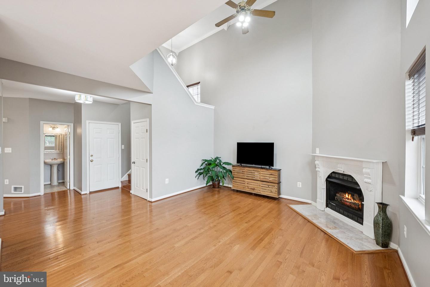 14387 NEWBERN LOOP, GAINESVILLE, Virginia 20155, 3 Bedrooms Bedrooms, ,3 BathroomsBathrooms,Residential,For sale,14387 NEWBERN LOOP,VAPW2097638 MLS # VAPW2097638