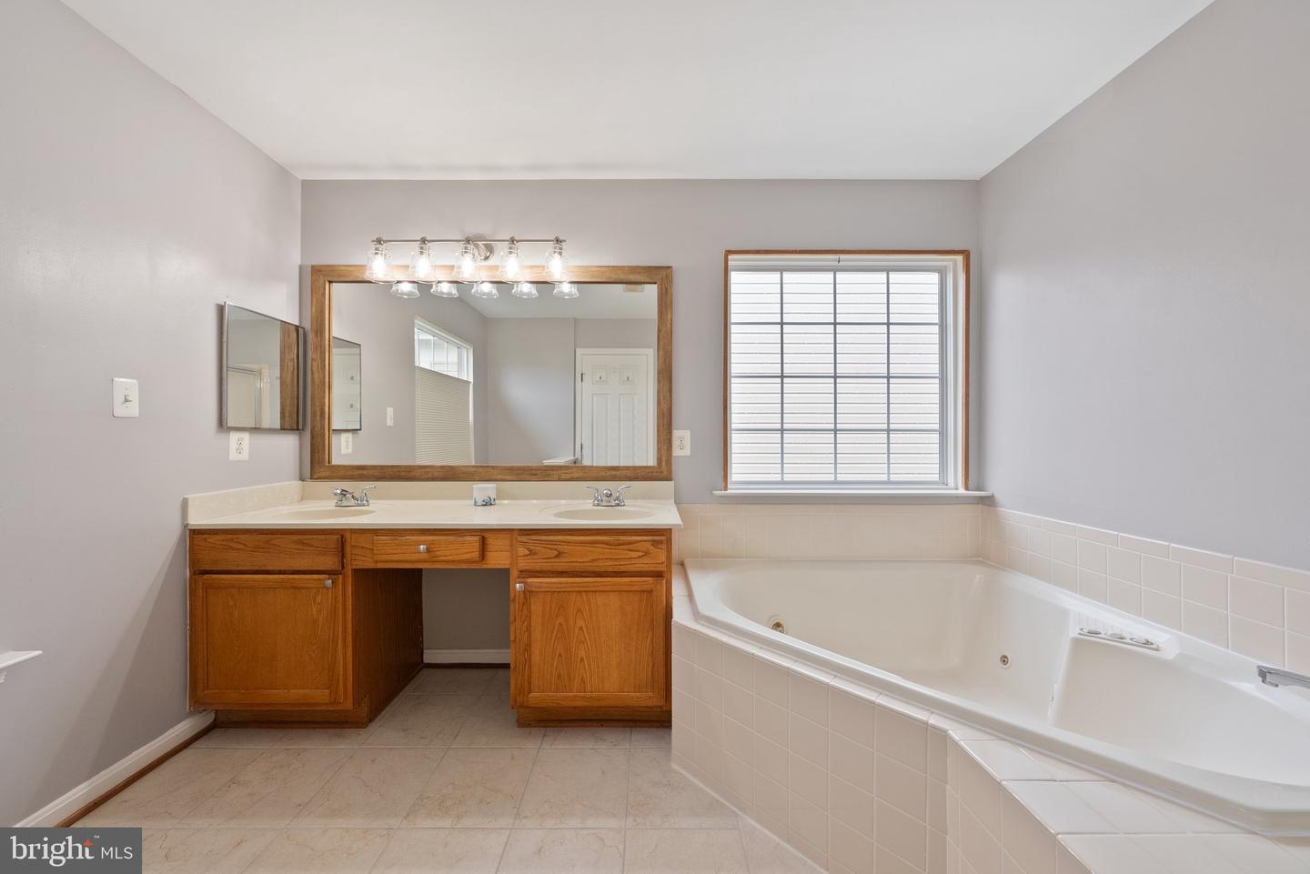 14387 NEWBERN LOOP, GAINESVILLE, Virginia 20155, 3 Bedrooms Bedrooms, ,3 BathroomsBathrooms,Residential,For sale,14387 NEWBERN LOOP,VAPW2097638 MLS # VAPW2097638