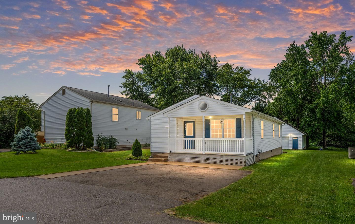 1018 IMAGINE LN, FREDERICKSBURG, Virginia 22401, 3 Bedrooms Bedrooms, ,2 BathroomsBathrooms,Residential,For sale,1018 IMAGINE LN,VAFB2008484 MLS # VAFB2008484