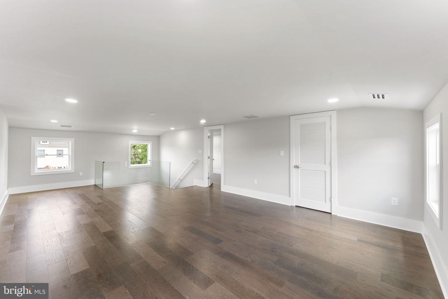 1610 12TH ST S, ARLINGTON, Virginia 22204, 4 Bedrooms Bedrooms, ,4 BathroomsBathrooms,Residential,For sale,1610 12TH ST S,VAAR2059628 MLS # VAAR2059628