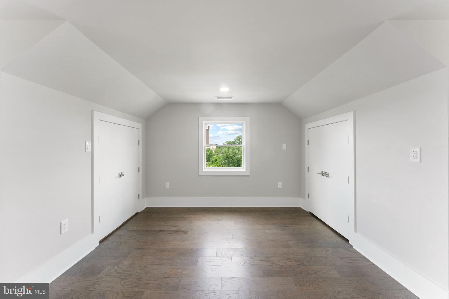 1610 12TH ST S, ARLINGTON, Virginia 22204, 4 Bedrooms Bedrooms, ,4 BathroomsBathrooms,Residential,For sale,1610 12TH ST S,VAAR2059628 MLS # VAAR2059628
