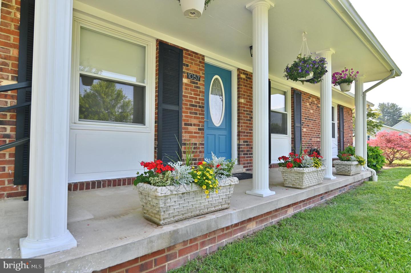 1057 EDINBURG GAP RD, EDINBURG, Virginia 22824, 4 Bedrooms Bedrooms, ,2 BathroomsBathrooms,Residential,For sale,1057 EDINBURG GAP RD,VASH2011766 MLS # VASH2011766