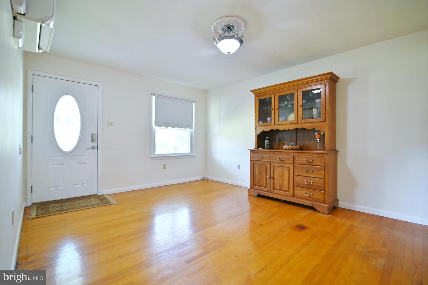 1057 EDINBURG GAP RD, EDINBURG, Virginia 22824, 4 Bedrooms Bedrooms, ,2 BathroomsBathrooms,Residential,For sale,1057 EDINBURG GAP RD,VASH2011766 MLS # VASH2011766