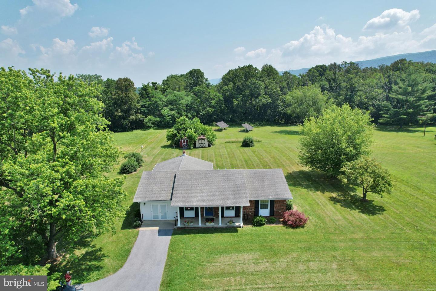 1057 EDINBURG GAP RD, EDINBURG, Virginia 22824, 4 Bedrooms Bedrooms, ,2 BathroomsBathrooms,Residential,For sale,1057 EDINBURG GAP RD,VASH2011766 MLS # VASH2011766