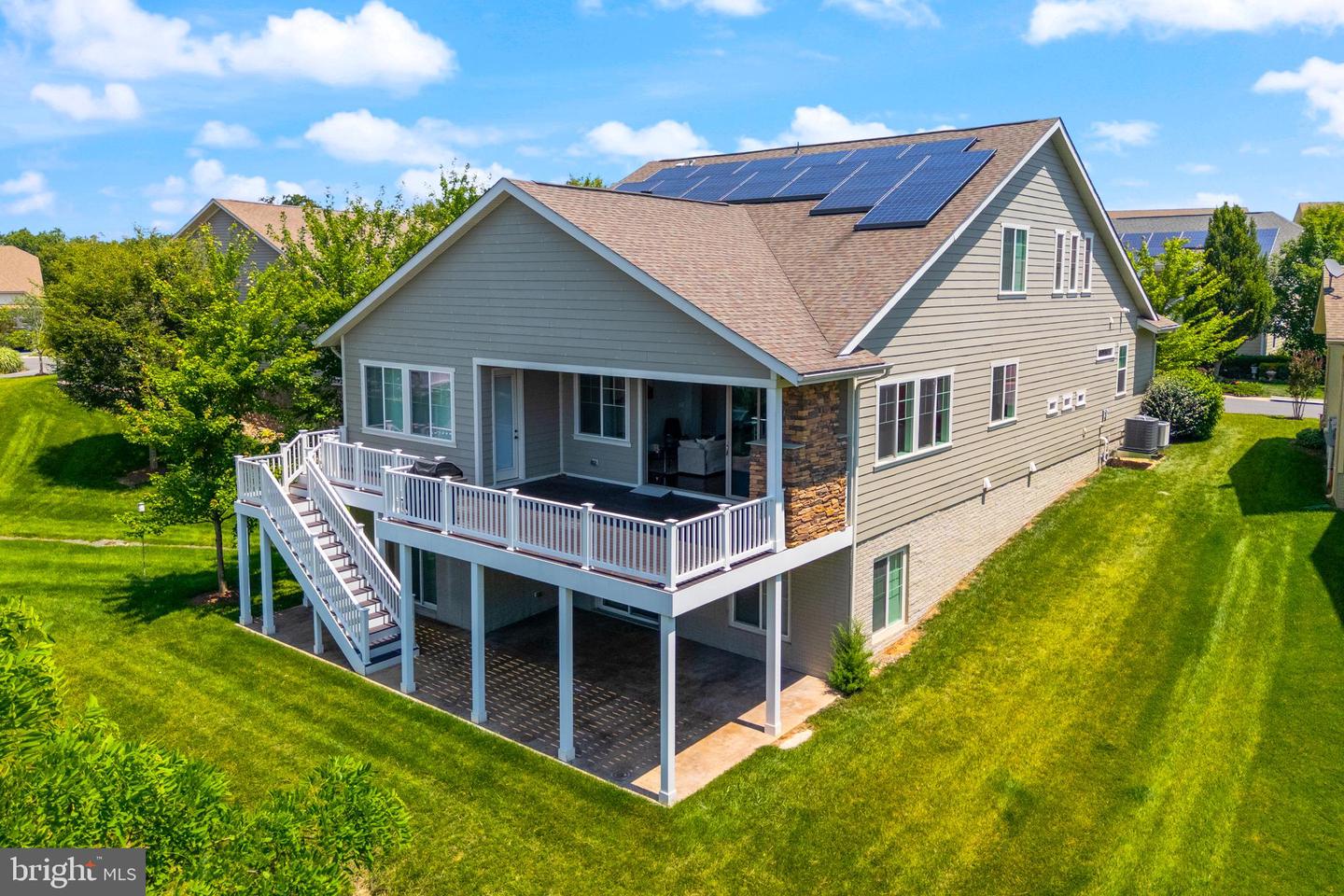 105 HARVESTER DR, LAKE FREDERICK, Virginia 22630, 5 Bedrooms Bedrooms, ,4 BathroomsBathrooms,Residential,For sale,105 HARVESTER DR,VAFV2035036 MLS # VAFV2035036