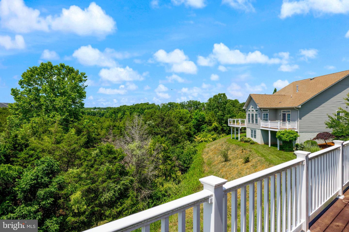 105 HARVESTER DR, LAKE FREDERICK, Virginia 22630, 5 Bedrooms Bedrooms, ,4 BathroomsBathrooms,Residential,For sale,105 HARVESTER DR,VAFV2035036 MLS # VAFV2035036