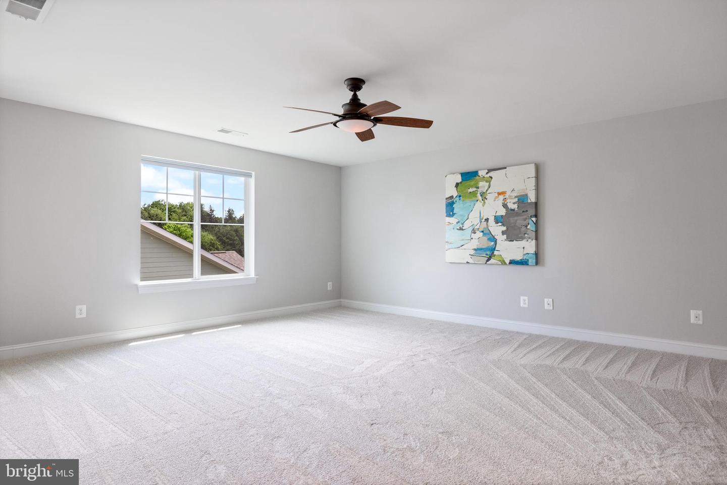 105 HARVESTER DR, LAKE FREDERICK, Virginia 22630, 5 Bedrooms Bedrooms, ,4 BathroomsBathrooms,Residential,For sale,105 HARVESTER DR,VAFV2035036 MLS # VAFV2035036