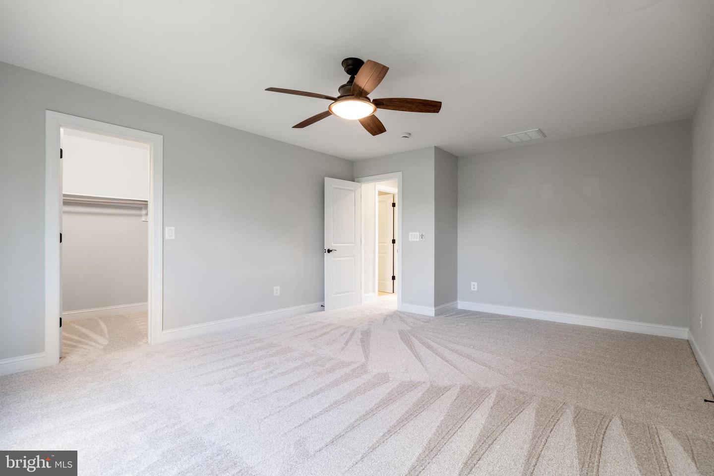 105 HARVESTER DR, LAKE FREDERICK, Virginia 22630, 5 Bedrooms Bedrooms, ,4 BathroomsBathrooms,Residential,For sale,105 HARVESTER DR,VAFV2035036 MLS # VAFV2035036