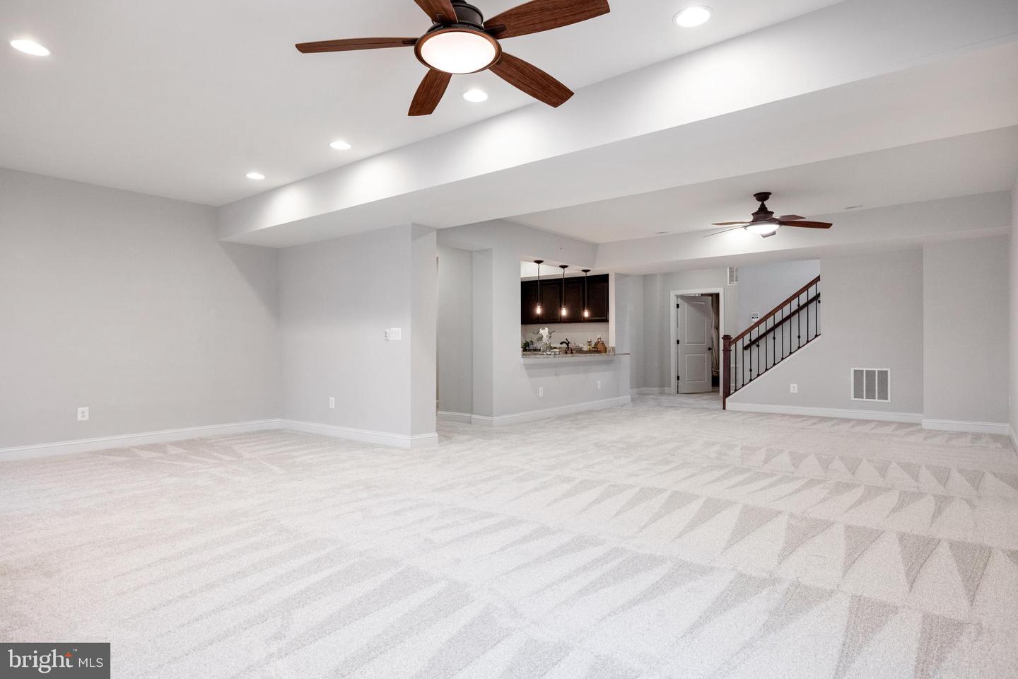 105 HARVESTER DR, LAKE FREDERICK, Virginia 22630, 5 Bedrooms Bedrooms, ,4 BathroomsBathrooms,Residential,For sale,105 HARVESTER DR,VAFV2035036 MLS # VAFV2035036