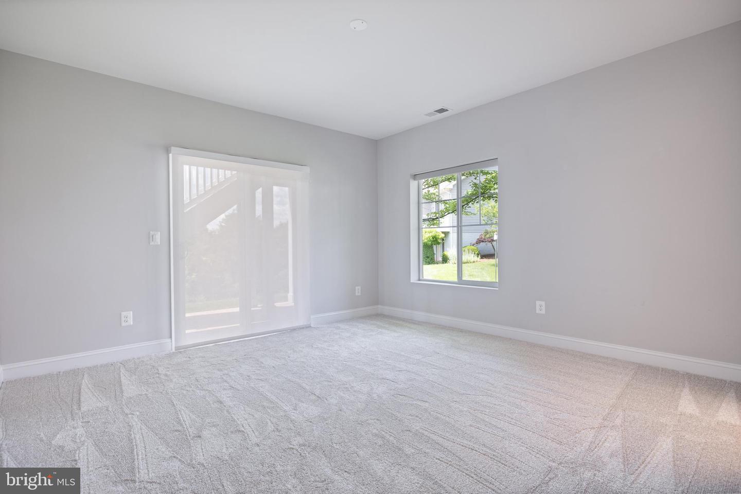 105 HARVESTER DR, LAKE FREDERICK, Virginia 22630, 5 Bedrooms Bedrooms, ,4 BathroomsBathrooms,Residential,For sale,105 HARVESTER DR,VAFV2035036 MLS # VAFV2035036