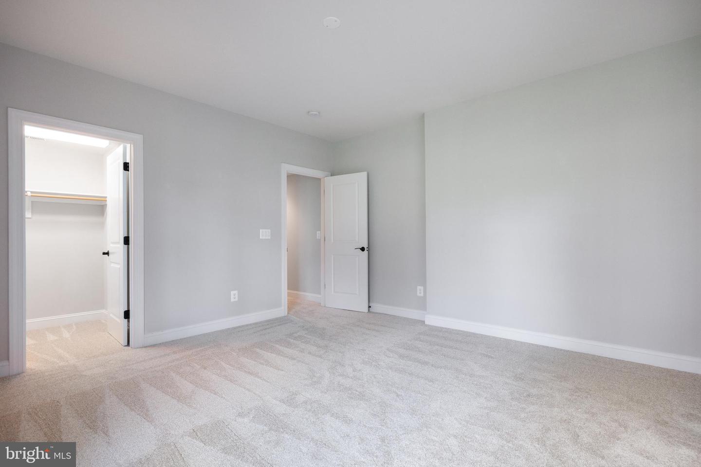 105 HARVESTER DR, LAKE FREDERICK, Virginia 22630, 5 Bedrooms Bedrooms, ,4 BathroomsBathrooms,Residential,For sale,105 HARVESTER DR,VAFV2035036 MLS # VAFV2035036