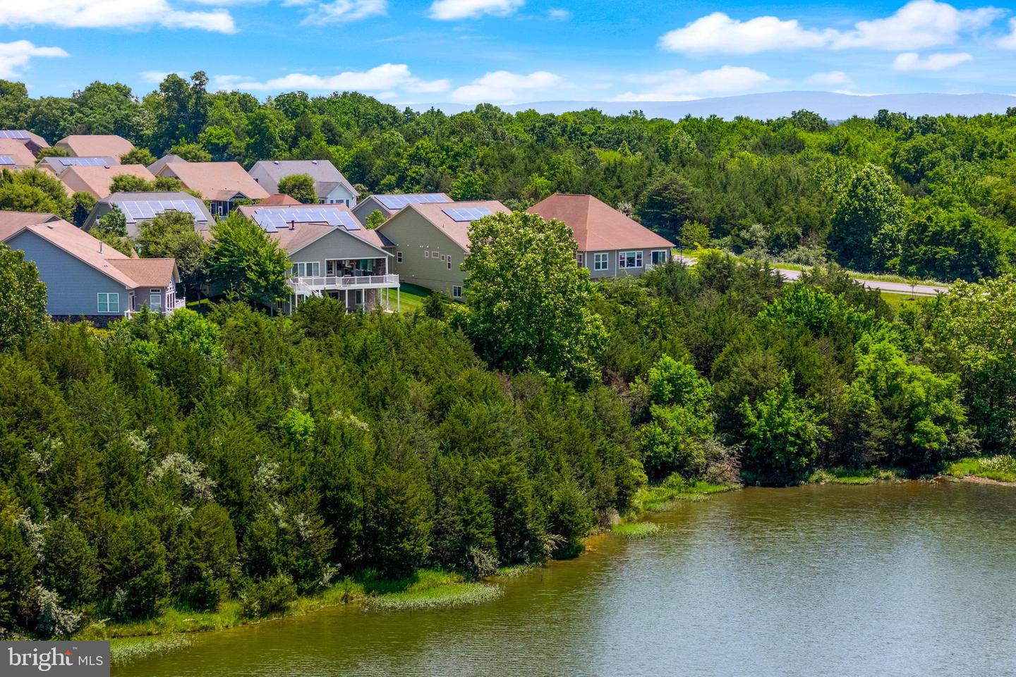 105 HARVESTER DR, LAKE FREDERICK, Virginia 22630, 5 Bedrooms Bedrooms, ,4 BathroomsBathrooms,Residential,For sale,105 HARVESTER DR,VAFV2035036 MLS # VAFV2035036