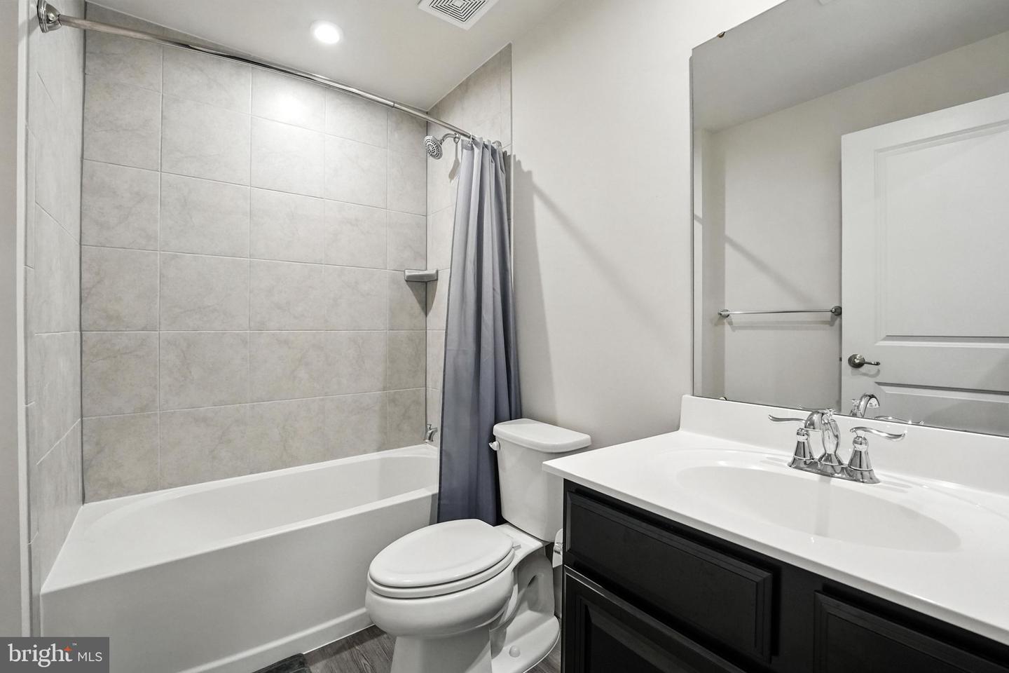 604 ROLLING VALLEY DR, FREDERICKSBURG, Virginia 22405, 3 Bedrooms Bedrooms, ,3 BathroomsBathrooms,Residential,For sale,604 ROLLING VALLEY DR,VAST2040108 MLS # VAST2040108