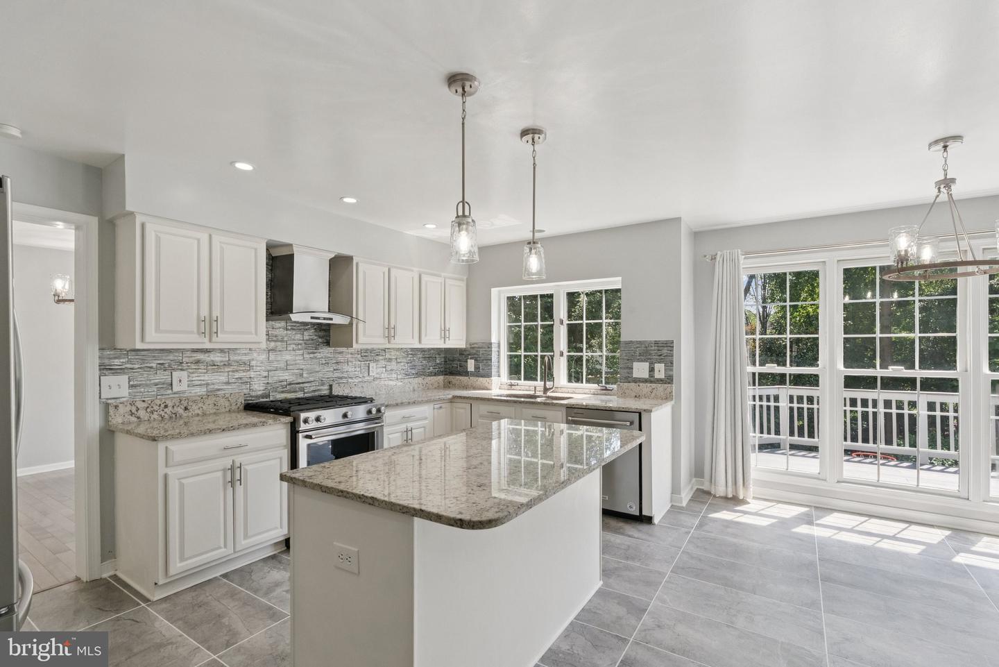 3483 MADELYN CT, WOODBRIDGE, Virginia 22192, 5 Bedrooms Bedrooms, ,3 BathroomsBathrooms,Residential,For sale,3483 MADELYN CT,VAPW2097770 MLS # VAPW2097770
