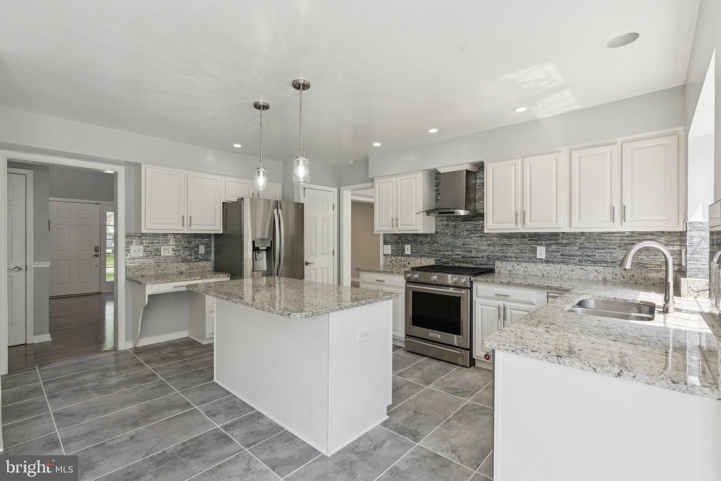 3483 MADELYN CT, WOODBRIDGE, Virginia 22192, 5 Bedrooms Bedrooms, ,3 BathroomsBathrooms,Residential,For sale,3483 MADELYN CT,VAPW2097770 MLS # VAPW2097770