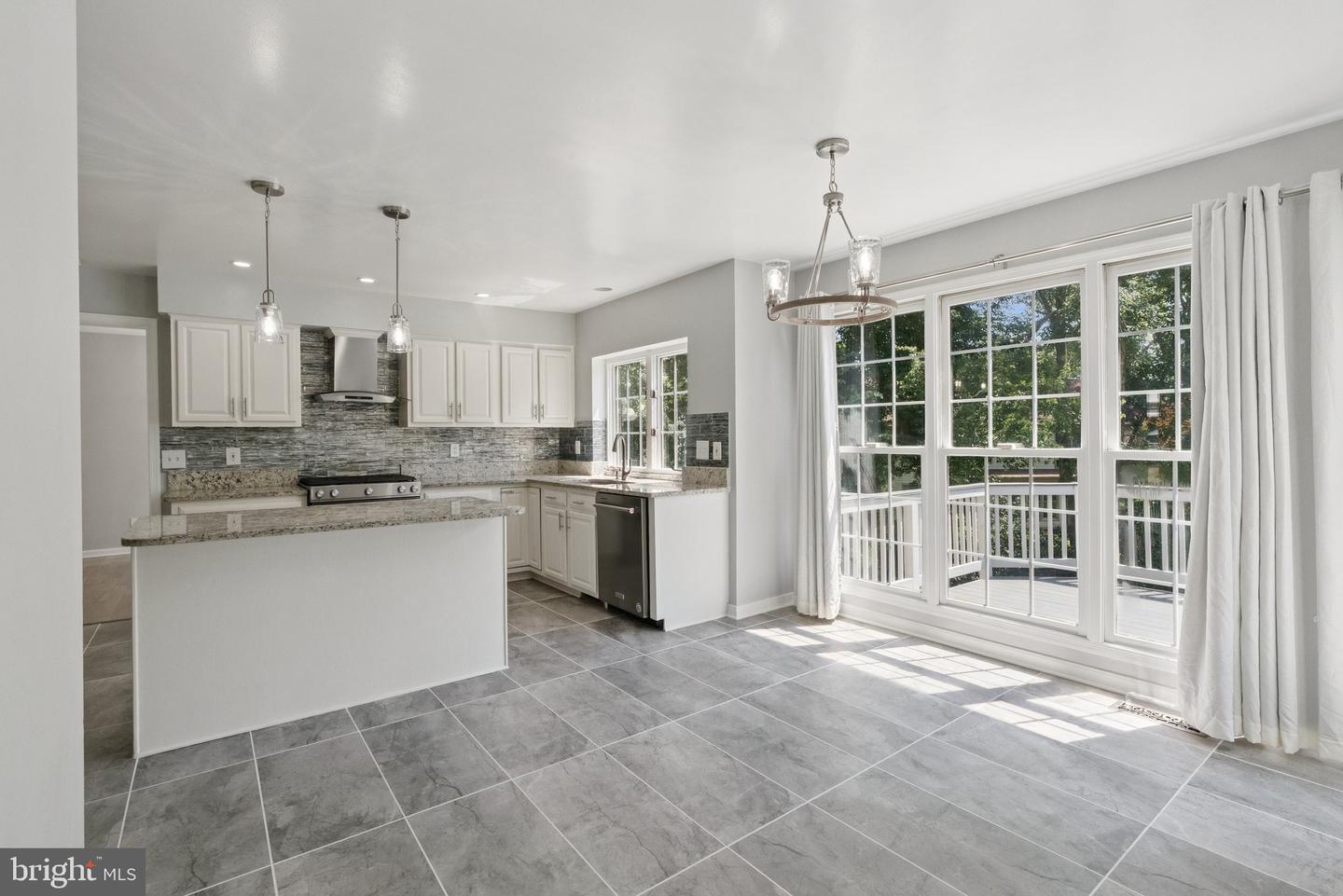 3483 MADELYN CT, WOODBRIDGE, Virginia 22192, 5 Bedrooms Bedrooms, ,3 BathroomsBathrooms,Residential,For sale,3483 MADELYN CT,VAPW2097770 MLS # VAPW2097770
