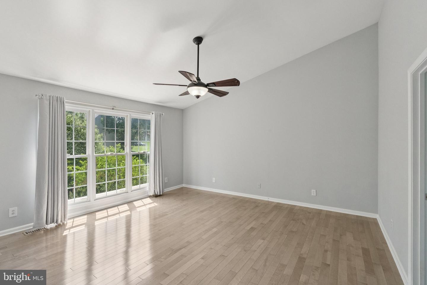 3483 MADELYN CT, WOODBRIDGE, Virginia 22192, 5 Bedrooms Bedrooms, ,3 BathroomsBathrooms,Residential,For sale,3483 MADELYN CT,VAPW2097770 MLS # VAPW2097770