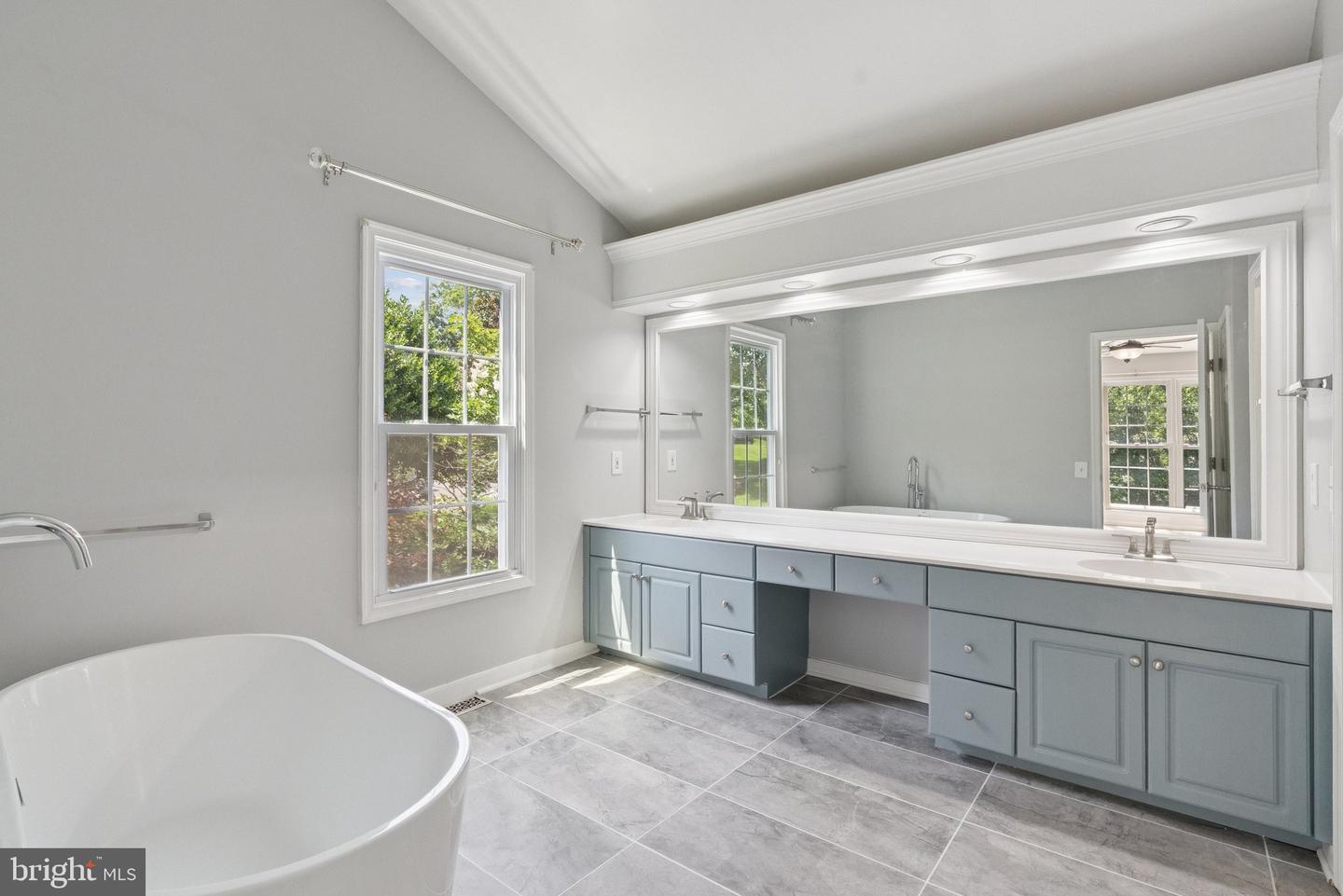 3483 MADELYN CT, WOODBRIDGE, Virginia 22192, 5 Bedrooms Bedrooms, ,3 BathroomsBathrooms,Residential,For sale,3483 MADELYN CT,VAPW2097770 MLS # VAPW2097770