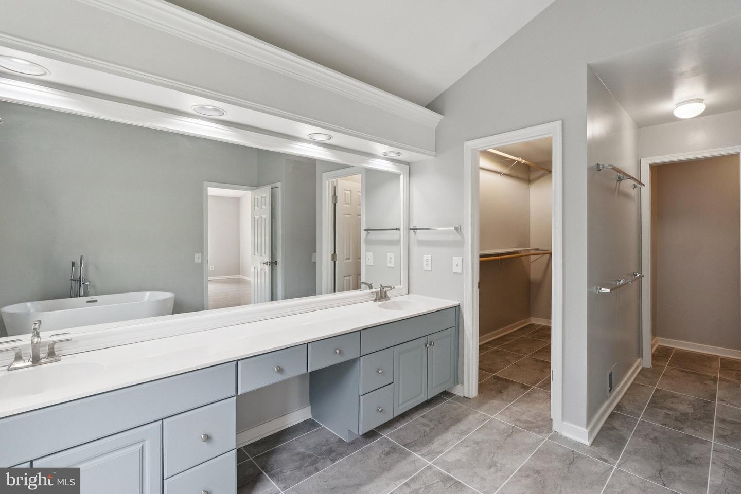 3483 MADELYN CT, WOODBRIDGE, Virginia 22192, 5 Bedrooms Bedrooms, ,3 BathroomsBathrooms,Residential,For sale,3483 MADELYN CT,VAPW2097770 MLS # VAPW2097770