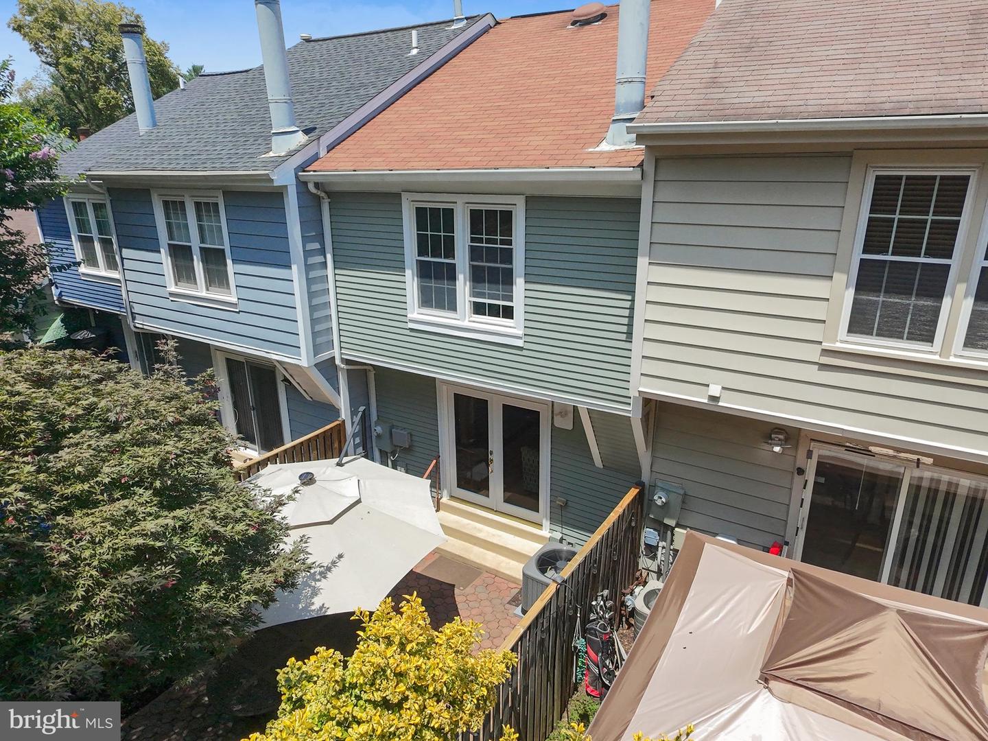 6533 BRICK HEARTH CT, ALEXANDRIA, Virginia 22306, 2 Bedrooms Bedrooms, ,2 BathroomsBathrooms,Residential,For sale,6533 BRICK HEARTH CT,VAFX2249986 MLS # VAFX2249986