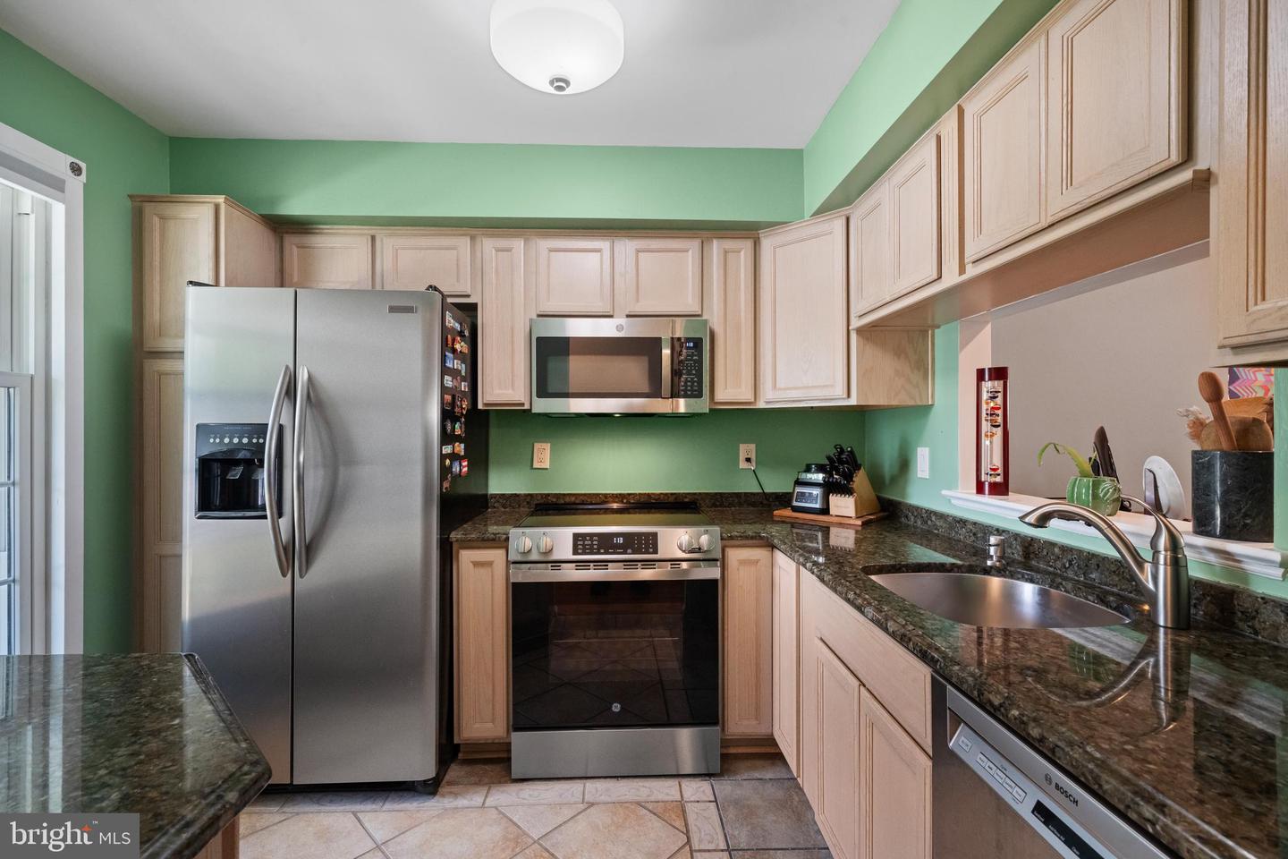 6533 BRICK HEARTH CT, ALEXANDRIA, Virginia 22306, 2 Bedrooms Bedrooms, ,2 BathroomsBathrooms,Residential,For sale,6533 BRICK HEARTH CT,VAFX2249986 MLS # VAFX2249986