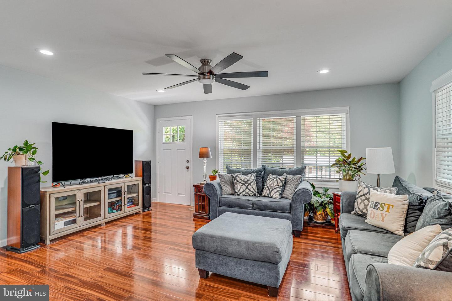6488 BRIGGS, WARRENTON, Virginia 20187, 3 Bedrooms Bedrooms, ,2 BathroomsBathrooms,Residential,For sale,6488 BRIGGS,VAFQ2017166 MLS # VAFQ2017166