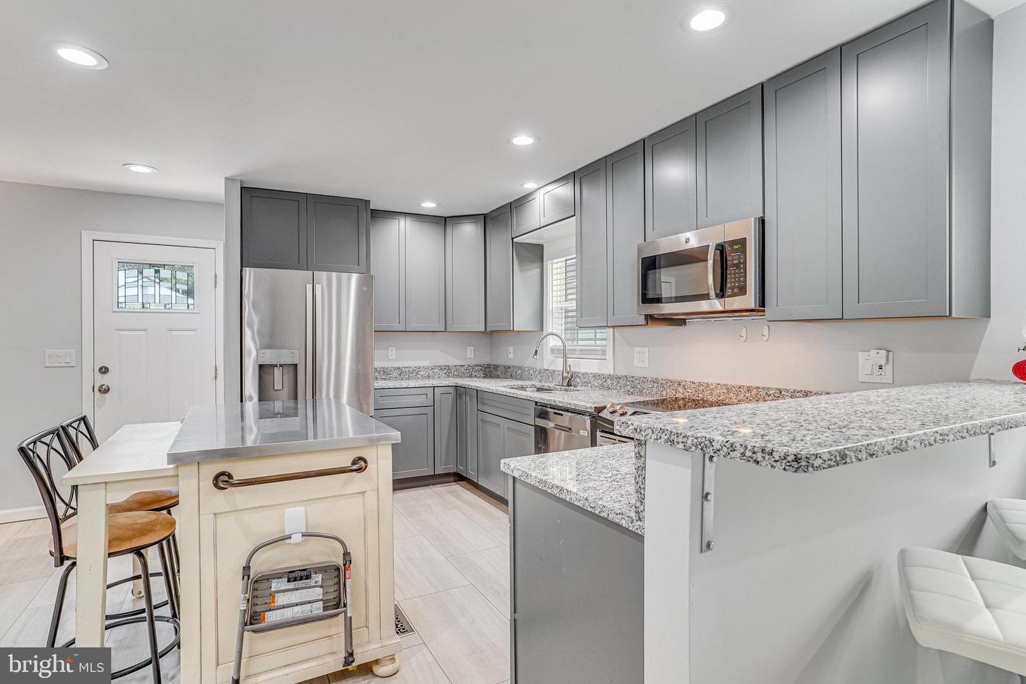 6488 BRIGGS, WARRENTON, Virginia 20187, 3 Bedrooms Bedrooms, ,2 BathroomsBathrooms,Residential,For sale,6488 BRIGGS,VAFQ2017166 MLS # VAFQ2017166