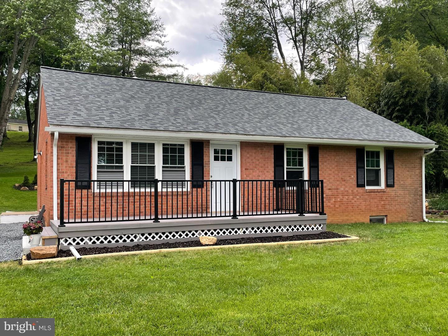 6488 BRIGGS, WARRENTON, Virginia 20187, 3 Bedrooms Bedrooms, ,2 BathroomsBathrooms,Residential,For sale,6488 BRIGGS,VAFQ2017166 MLS # VAFQ2017166