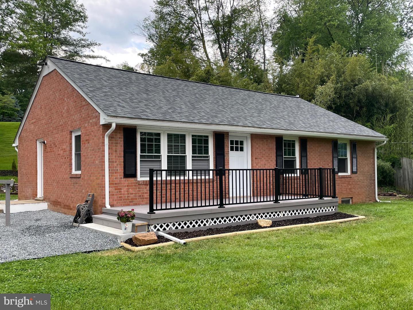 6488 BRIGGS, WARRENTON, Virginia 20187, 3 Bedrooms Bedrooms, ,2 BathroomsBathrooms,Residential,For sale,6488 BRIGGS,VAFQ2017166 MLS # VAFQ2017166