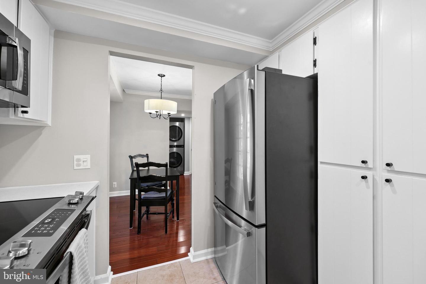 2967 S COLUMBUS ST #B2, ARLINGTON, Virginia 22206, 1 Bedroom Bedrooms, 5 Rooms Rooms,1 BathroomBathrooms,Residential,For sale,2967 S COLUMBUS ST #B2,VAAR2059756 MLS # VAAR2059756