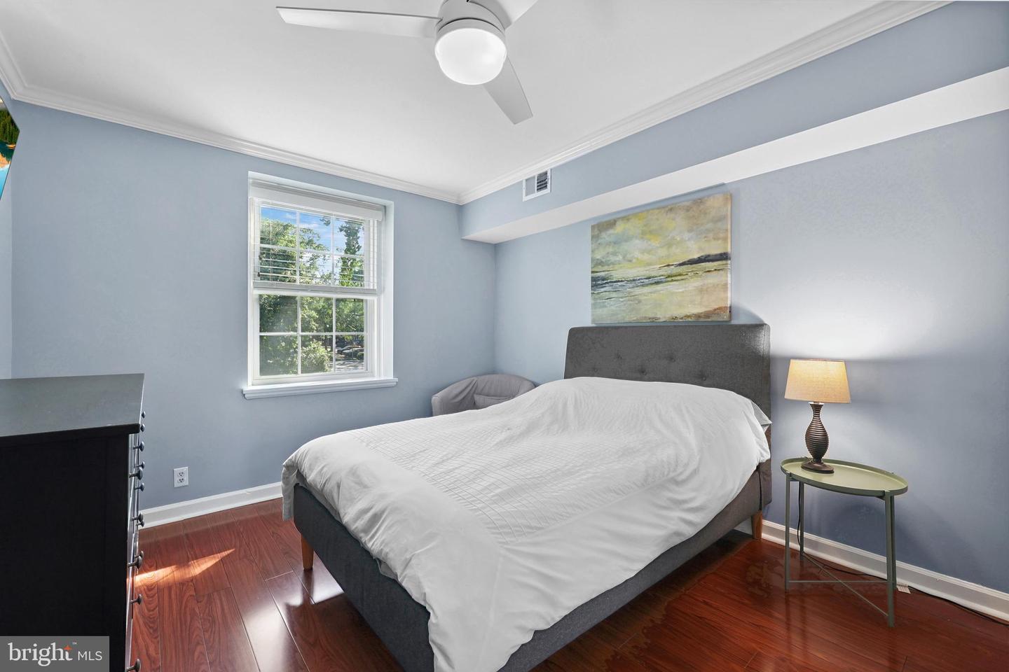 2967 S COLUMBUS ST #B2, ARLINGTON, Virginia 22206, 1 Bedroom Bedrooms, 5 Rooms Rooms,1 BathroomBathrooms,Residential,For sale,2967 S COLUMBUS ST #B2,VAAR2059756 MLS # VAAR2059756