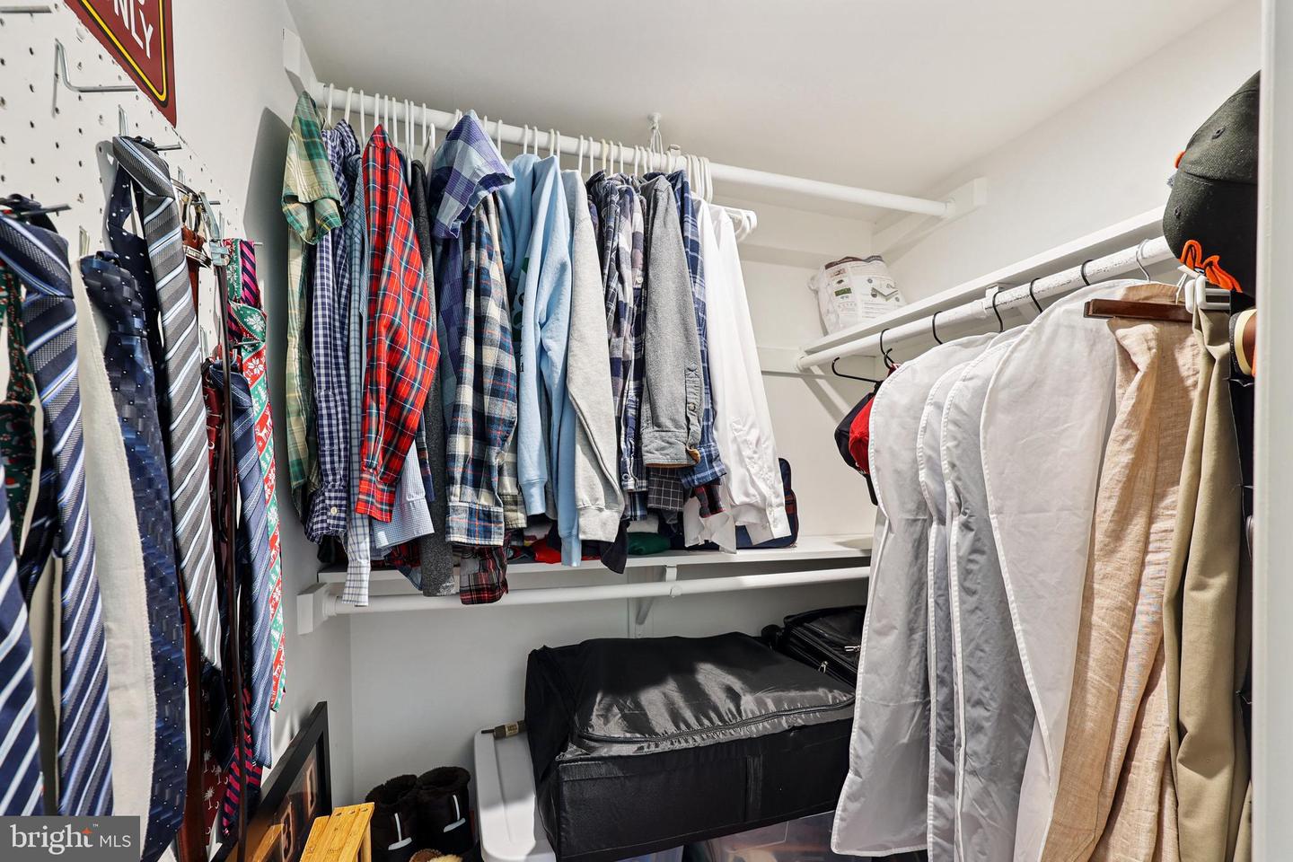2967 S COLUMBUS ST #B2, ARLINGTON, Virginia 22206, 1 Bedroom Bedrooms, 5 Rooms Rooms,1 BathroomBathrooms,Residential,For sale,2967 S COLUMBUS ST #B2,VAAR2059756 MLS # VAAR2059756
