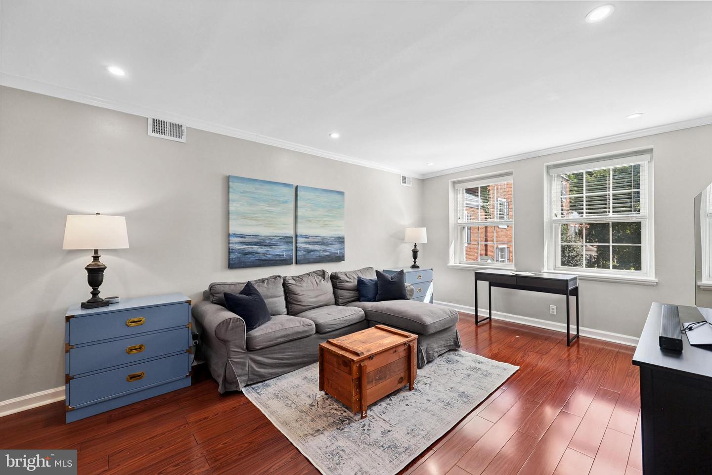 2967 S COLUMBUS ST #B2, ARLINGTON, Virginia 22206, 1 Bedroom Bedrooms, 5 Rooms Rooms,1 BathroomBathrooms,Residential,For sale,2967 S COLUMBUS ST #B2,VAAR2059756 MLS # VAAR2059756