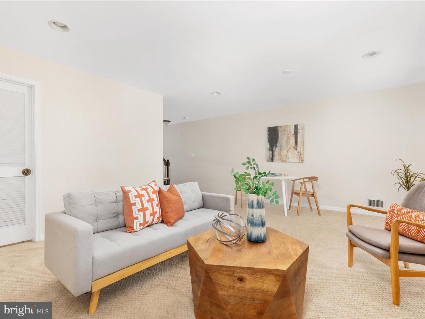 12458 SWEET LEAF TER, FAIRFAX, Virginia 22033, 3 Bedrooms Bedrooms, ,3 BathroomsBathrooms,Residential,For sale,12458 SWEET LEAF TER,VAFX2250026 MLS # VAFX2250026