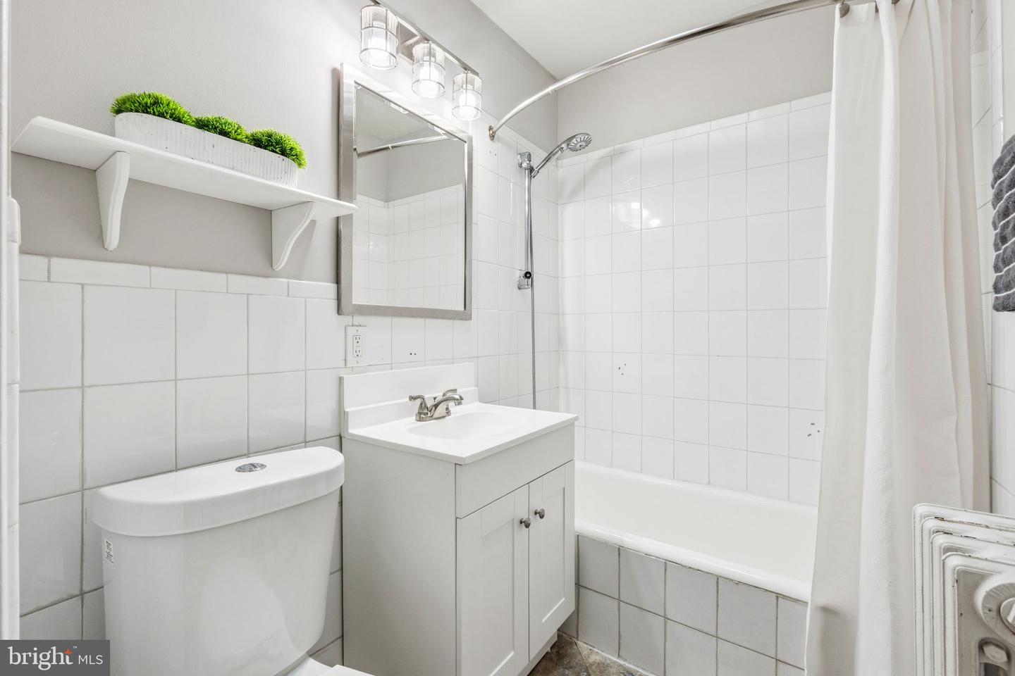 1818 NEWTON ST NE, WASHINGTON, District Of Columbia 20018, 4 Bedrooms Bedrooms, ,2 BathroomsBathrooms,Residential,For sale,1818 NEWTON ST NE,DCDC2207470 MLS # DCDC2207470