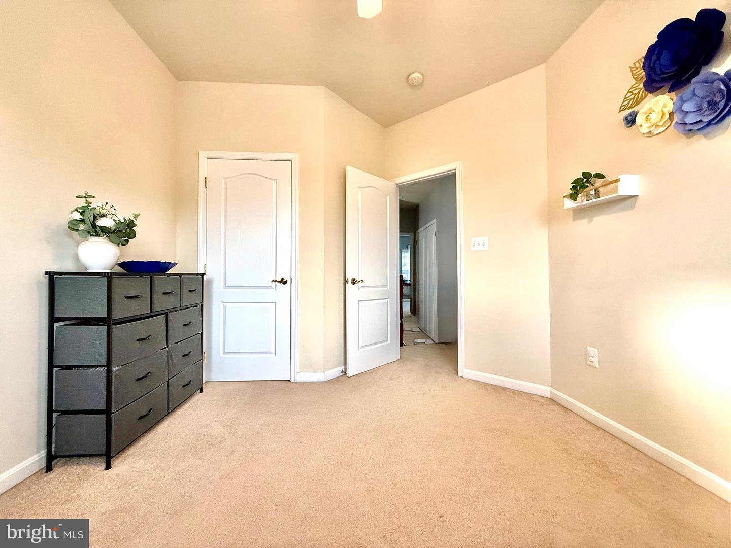 9740 CORBETT CIR, MANASSAS PARK, Virginia 20111, 3 Bedrooms Bedrooms, ,3 BathroomsBathrooms,Residential,For sale,9740 CORBETT CIR,VAMP2003128 MLS # VAMP2003128