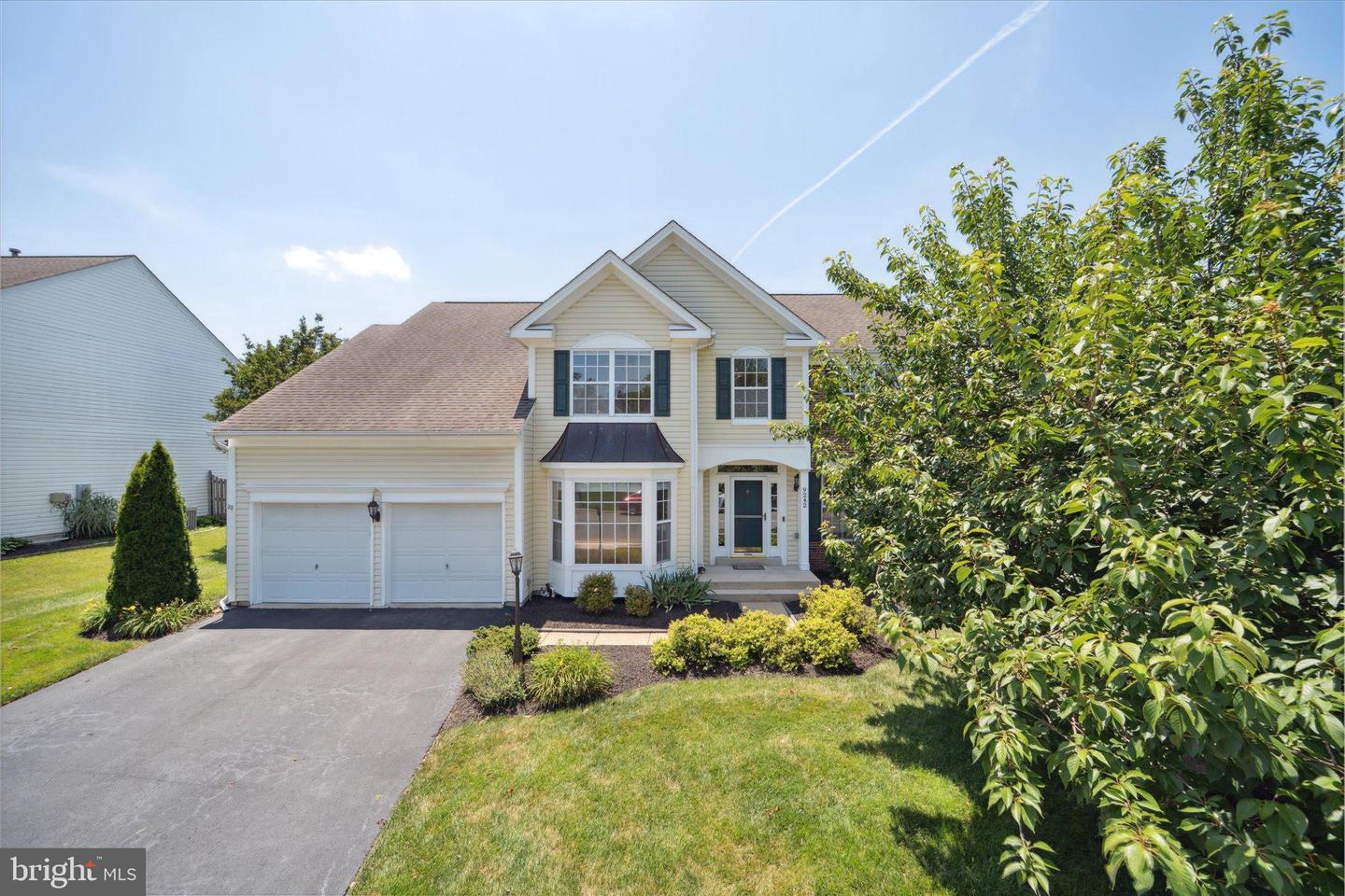 9242 GLEN MEADOW LN, BRISTOW, Virginia 20136, 4 Bedrooms Bedrooms, ,3 BathroomsBathrooms,Residential,For sale,9242 GLEN MEADOW LN,VAPW2097860 MLS # VAPW2097860
