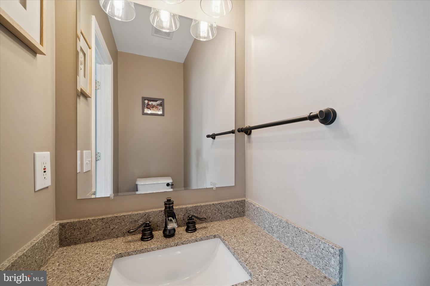 9242 GLEN MEADOW LN, BRISTOW, Virginia 20136, 4 Bedrooms Bedrooms, ,3 BathroomsBathrooms,Residential,For sale,9242 GLEN MEADOW LN,VAPW2097860 MLS # VAPW2097860