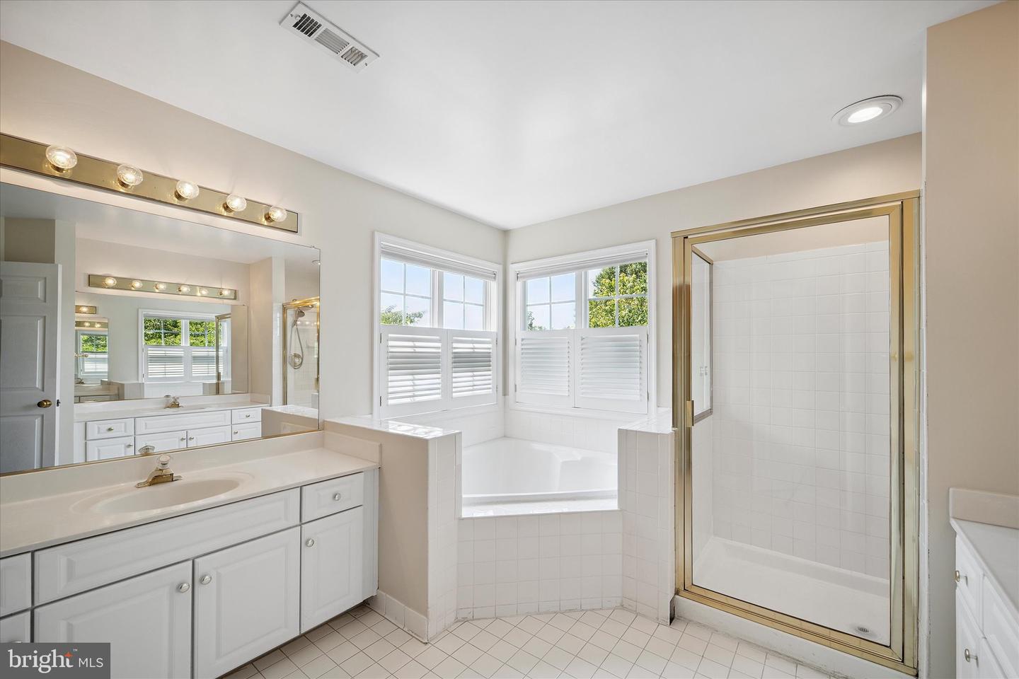 9242 GLEN MEADOW LN, BRISTOW, Virginia 20136, 4 Bedrooms Bedrooms, ,3 BathroomsBathrooms,Residential,For sale,9242 GLEN MEADOW LN,VAPW2097860 MLS # VAPW2097860