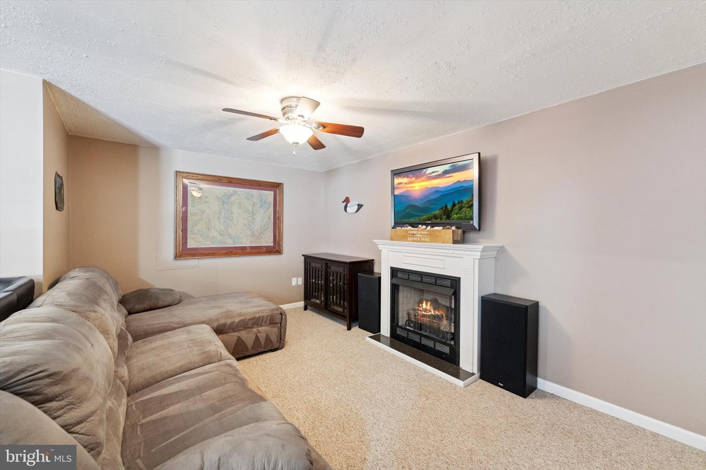 9242 GLEN MEADOW LN, BRISTOW, Virginia 20136, 4 Bedrooms Bedrooms, ,3 BathroomsBathrooms,Residential,For sale,9242 GLEN MEADOW LN,VAPW2097860 MLS # VAPW2097860