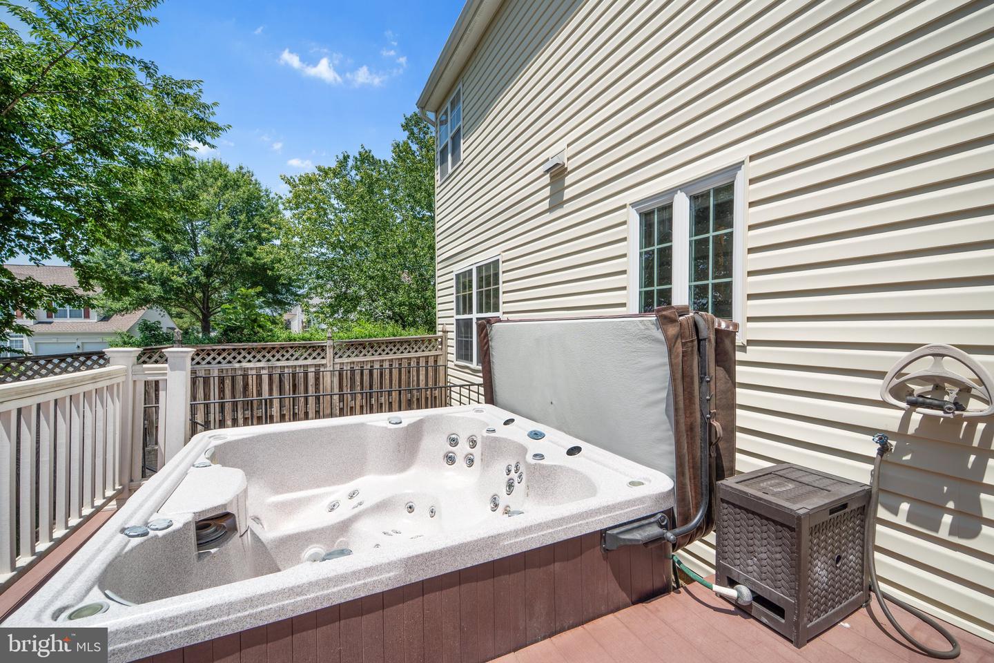 9242 GLEN MEADOW LN, BRISTOW, Virginia 20136, 4 Bedrooms Bedrooms, ,3 BathroomsBathrooms,Residential,For sale,9242 GLEN MEADOW LN,VAPW2097860 MLS # VAPW2097860