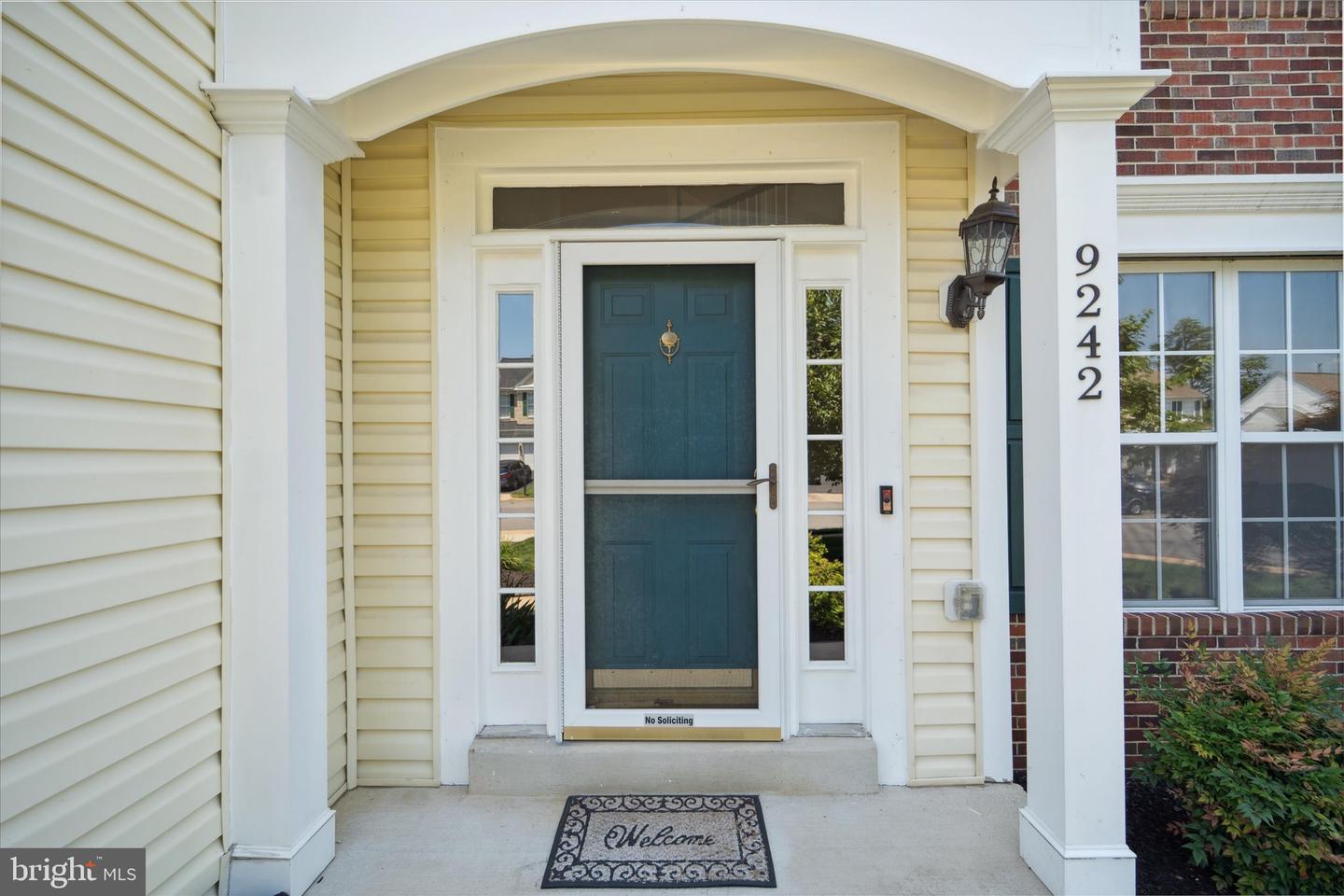 9242 GLEN MEADOW LN, BRISTOW, Virginia 20136, 4 Bedrooms Bedrooms, ,3 BathroomsBathrooms,Residential,For sale,9242 GLEN MEADOW LN,VAPW2097860 MLS # VAPW2097860