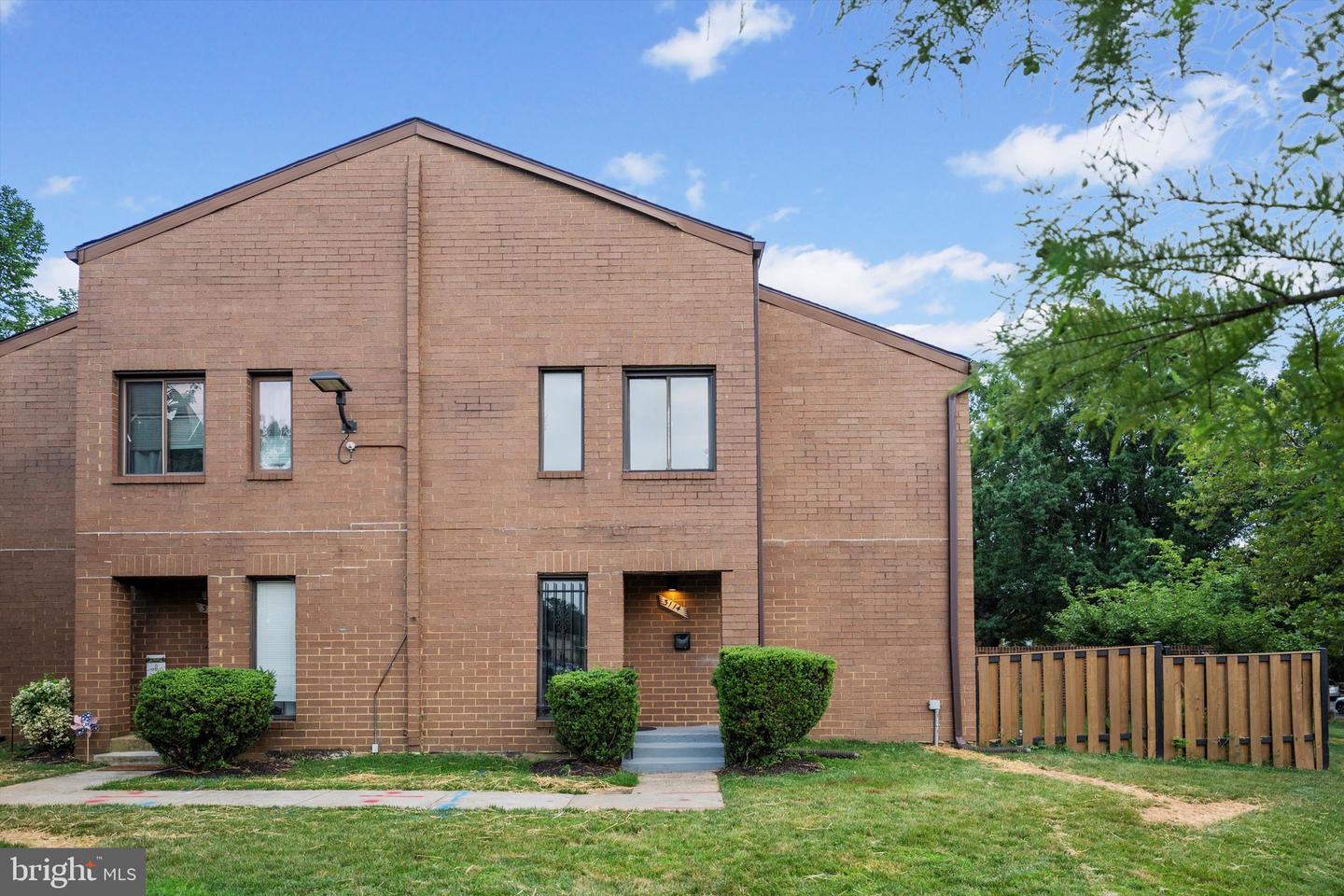 3114 BERRY RD NE #21, WASHINGTON, District Of Columbia 20018, 4 Bedrooms Bedrooms, ,2 BathroomsBathrooms,Residential,For sale,3114 BERRY RD NE #21,DCDC2207492 MLS # DCDC2207492