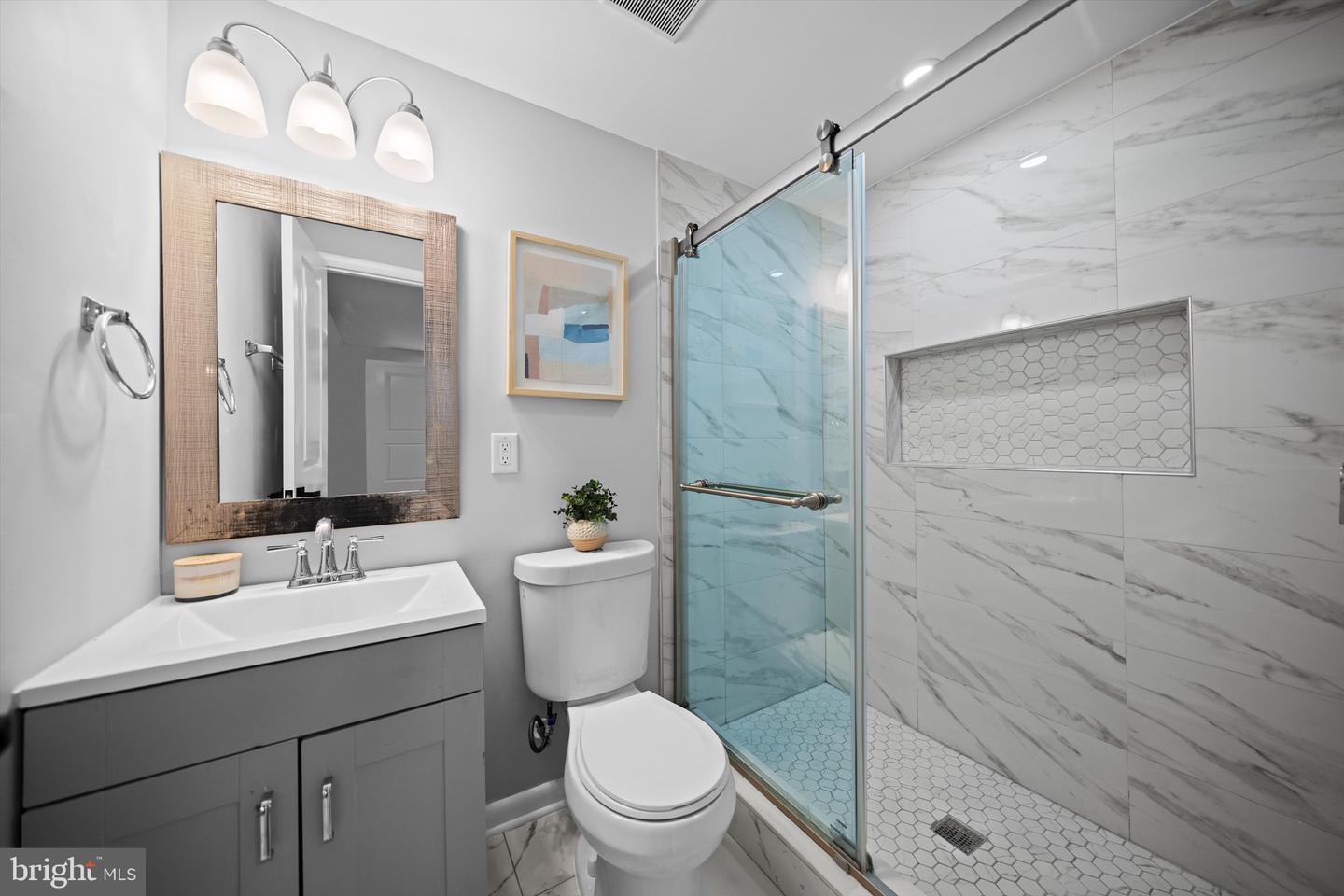 3114 BERRY RD NE #21, WASHINGTON, District Of Columbia 20018, 4 Bedrooms Bedrooms, ,2 BathroomsBathrooms,Residential,For sale,3114 BERRY RD NE #21,DCDC2207492 MLS # DCDC2207492