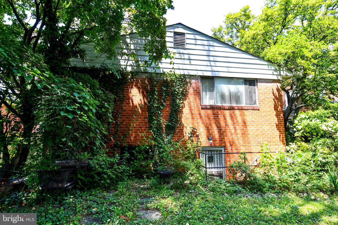 1829 UPSHUR ST NE, WASHINGTON, District Of Columbia 20018, 4 Bedrooms Bedrooms, ,2 BathroomsBathrooms,Residential,For sale,1829 UPSHUR ST NE,DCDC2207192 MLS # DCDC2207192